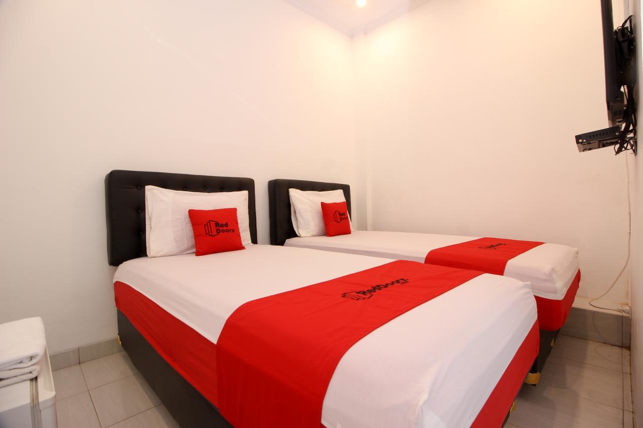 Reddoorz Plus @ Prawirotaman 3 Yogyakarta Exterior foto