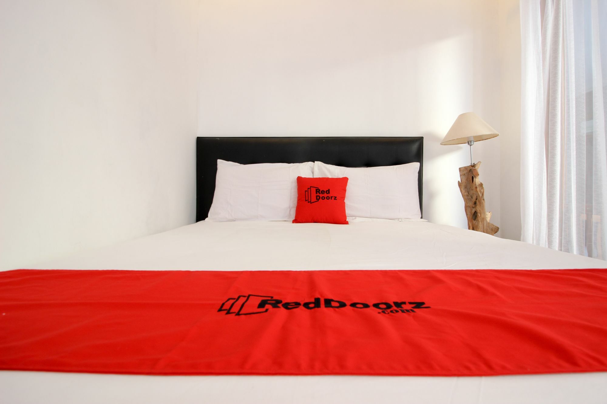 Reddoorz Plus @ Prawirotaman 3 Yogyakarta Exterior foto