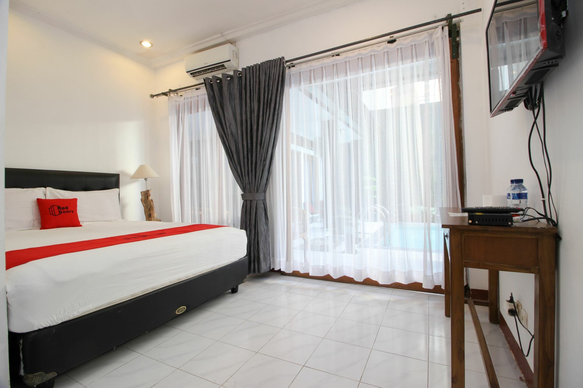 Reddoorz Plus @ Prawirotaman 3 Yogyakarta Exterior foto